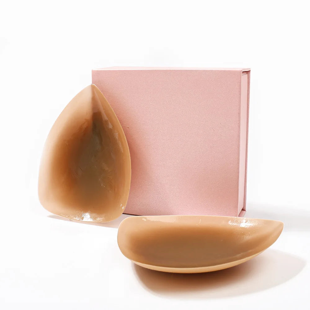 “Triangle Silicone Nipple Covers – Invisible & Reusable”